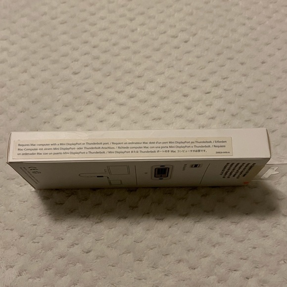 Apple Mini DisplayPort to DVI Adapter - Picture 4 of 4